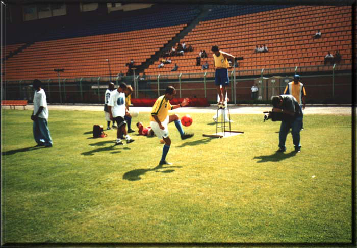 Zaguinha em desafio no Estádio do Pacaembu (Foto: Arquivo Pessoal)